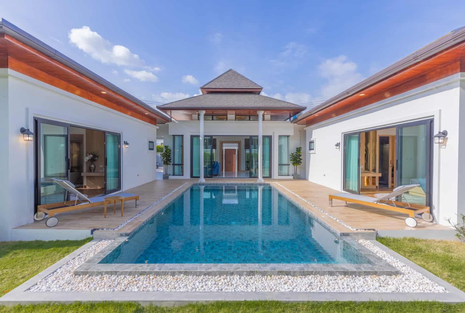 luxury Chalong Bay pool villa