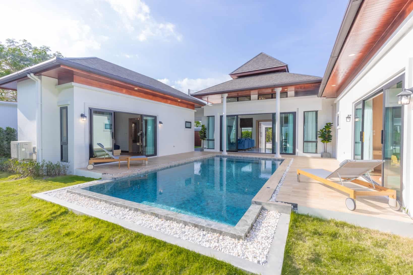 Private pool villa 