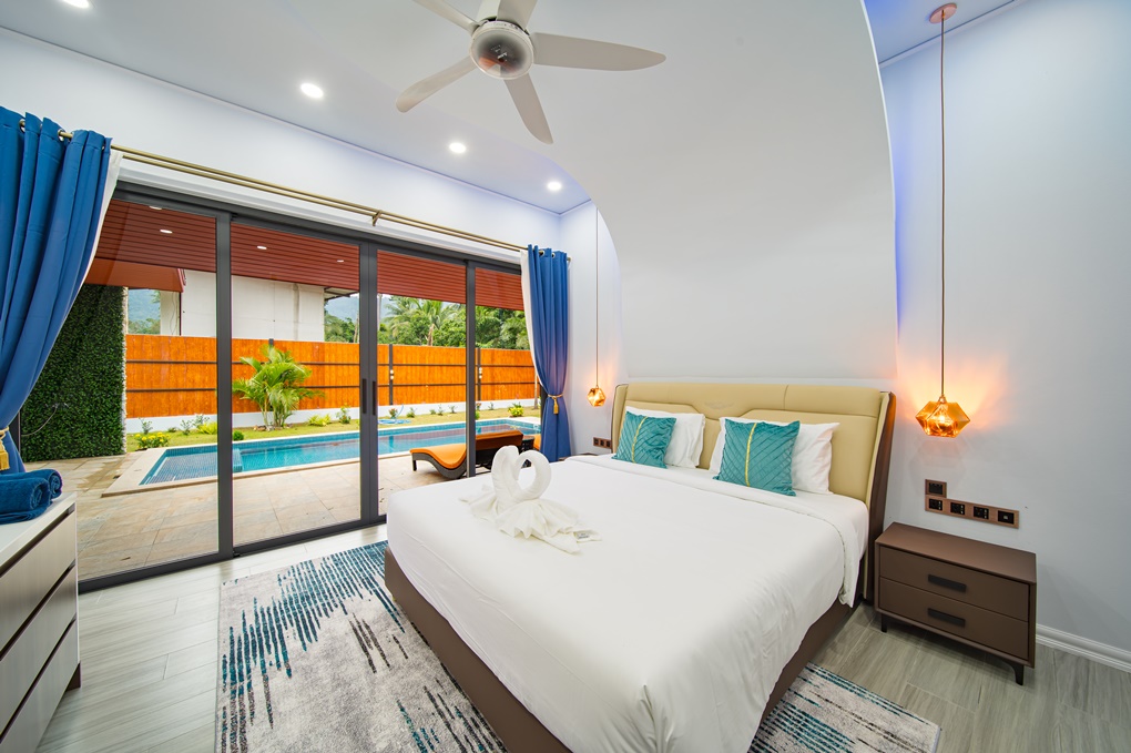 The-Moonriver-Bed-Room 4