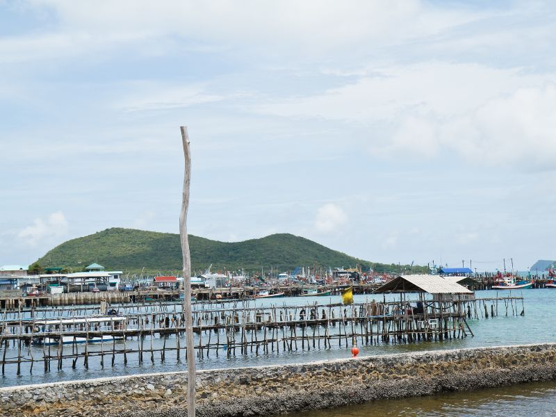 Bang Saray Beach